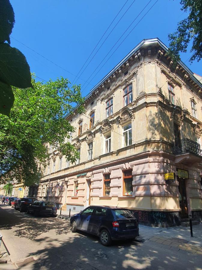Wonderful Apartment Near The Old City Lviv Exterior photo