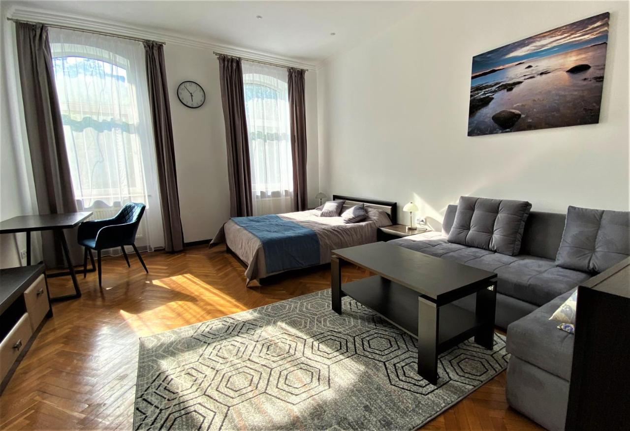 Wonderful Apartment Near The Old City Lviv Exterior photo